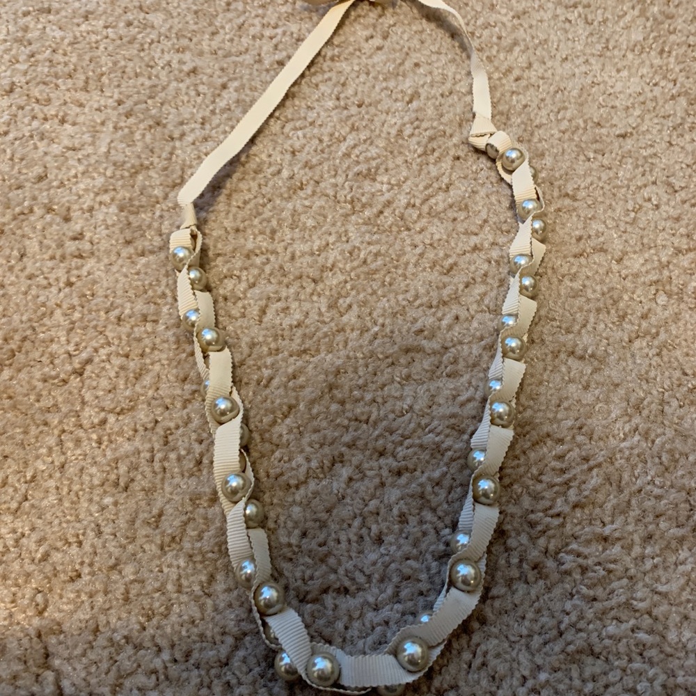 Stella and Dot pearl necklace